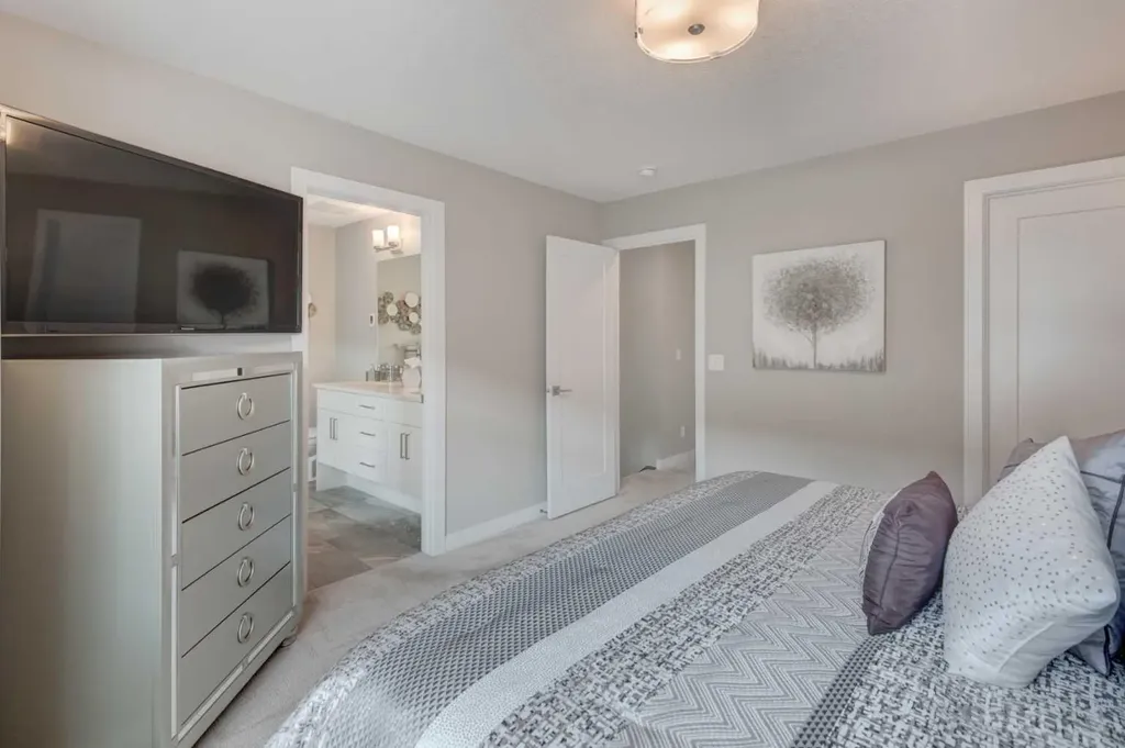 219 Wentworth Row SW Calgary AB T3H 1Y1