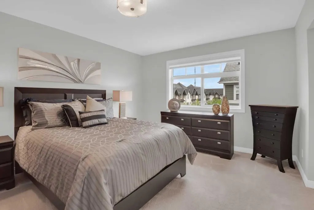 219 Wentworth Row SW Calgary AB T3H 1Y1