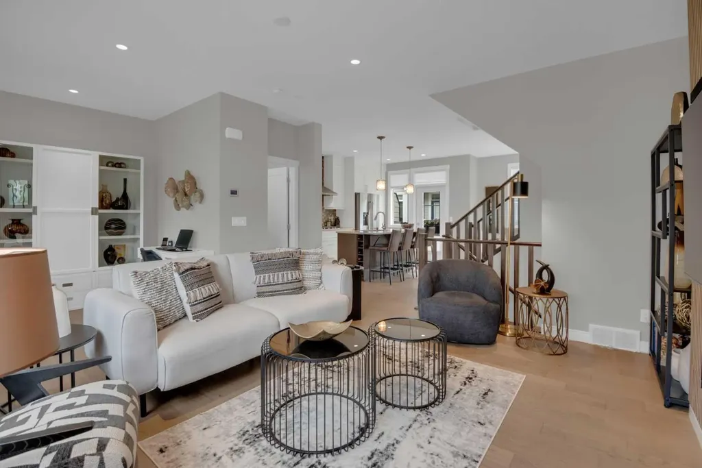 219 Wentworth Row SW Calgary AB T3H 1Y1