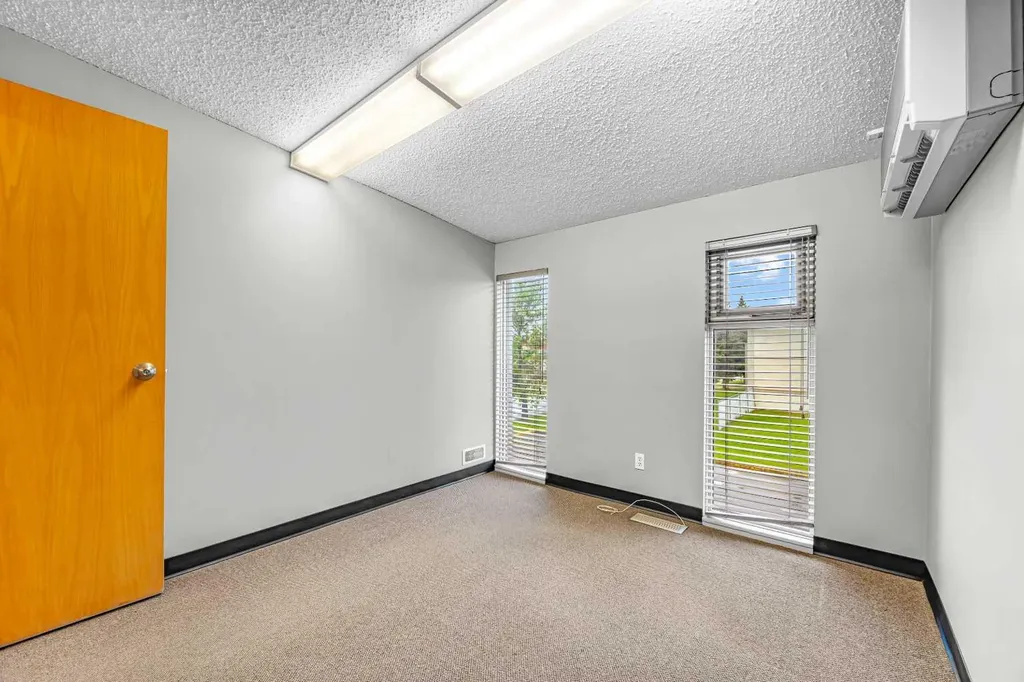 5402 44 Street Lloydminster AB T9V 0B4