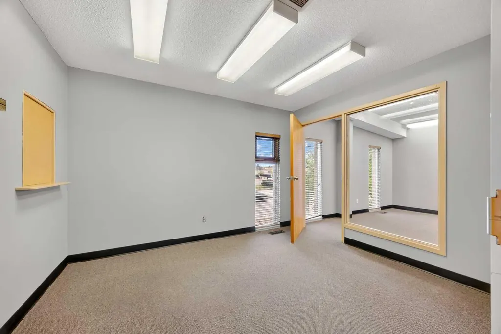 5402 44 Street Lloydminster AB T9V 0B4
