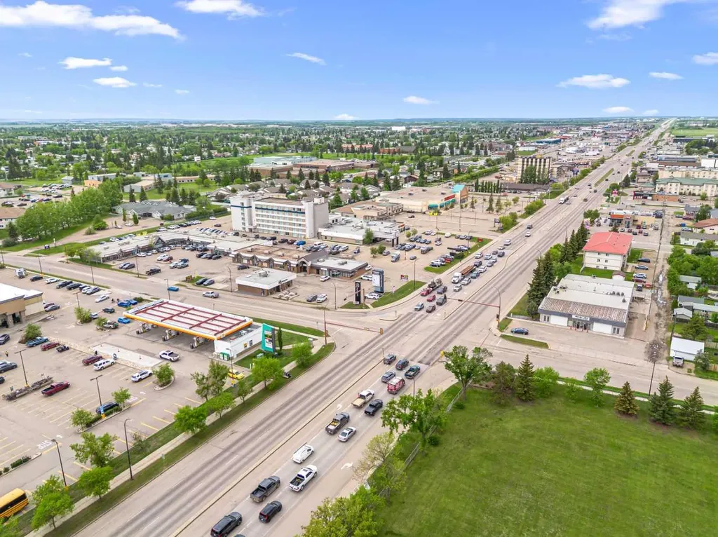 5402 44 Street Lloydminster AB T9V 0B4