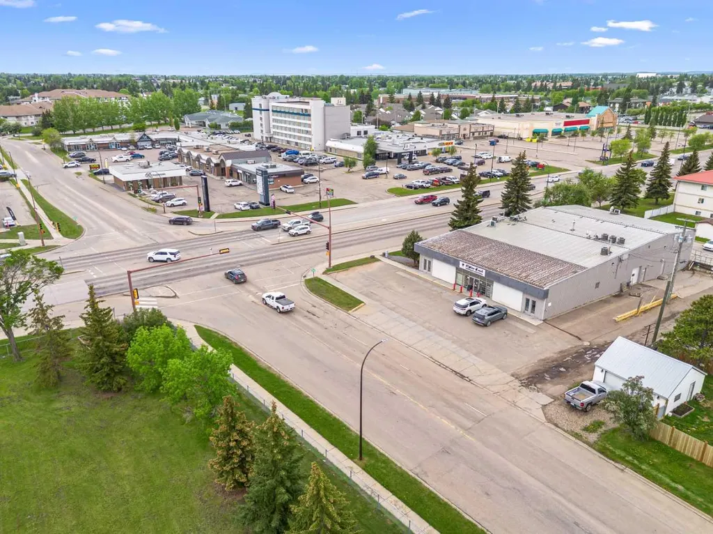 5402 44 Street Lloydminster AB T9V 0B4