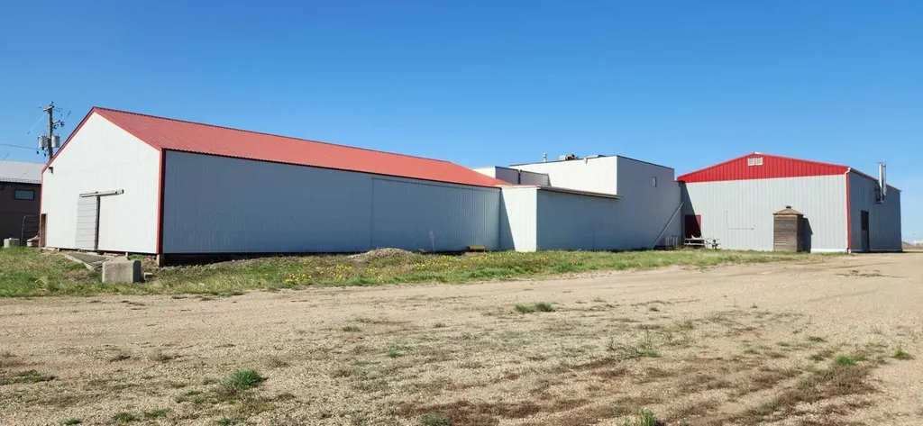 14905 100 Street Grande Prairie AB t8V 7C2
