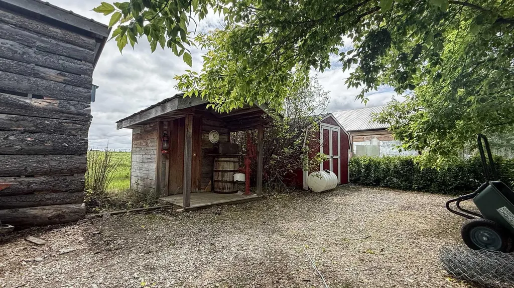 32214 Range Road 22 Rural Mountain View County AB T4H4G4