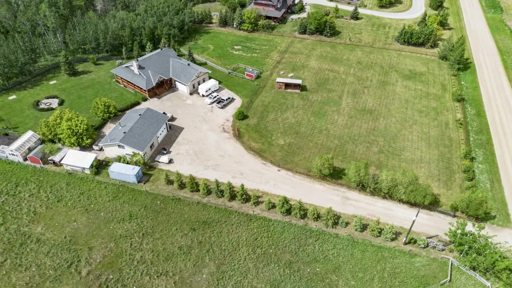 32214 Range Road 22 Rural Mountain View County AB T4H4G4