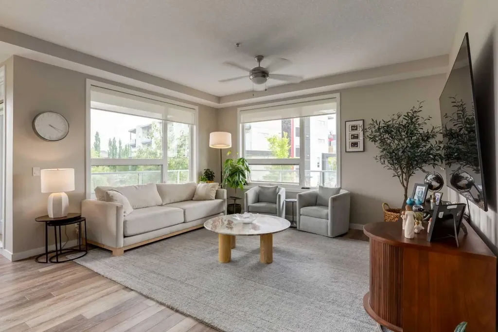 8530 8a Avenue SW Calgary AB T3H 6A7