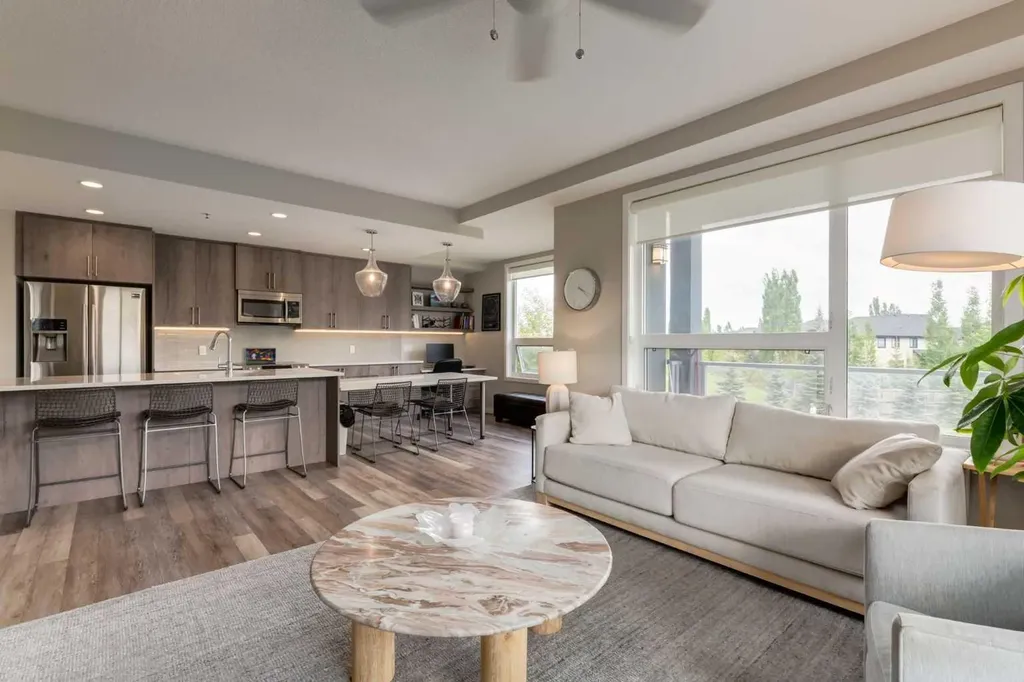 8530 8a Avenue SW Calgary AB T3H 6A7