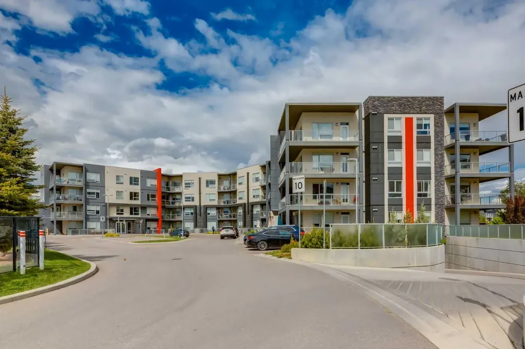 8530 8a Avenue SW Calgary AB T3H 6A7
