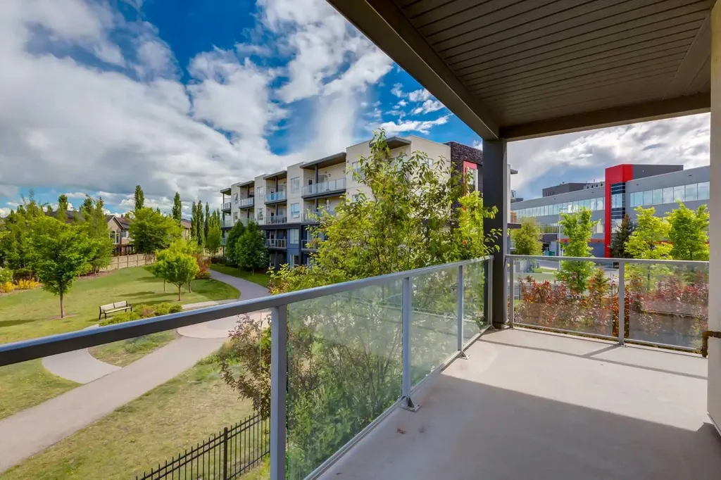 8530 8a Avenue SW Calgary AB T3H 6A7