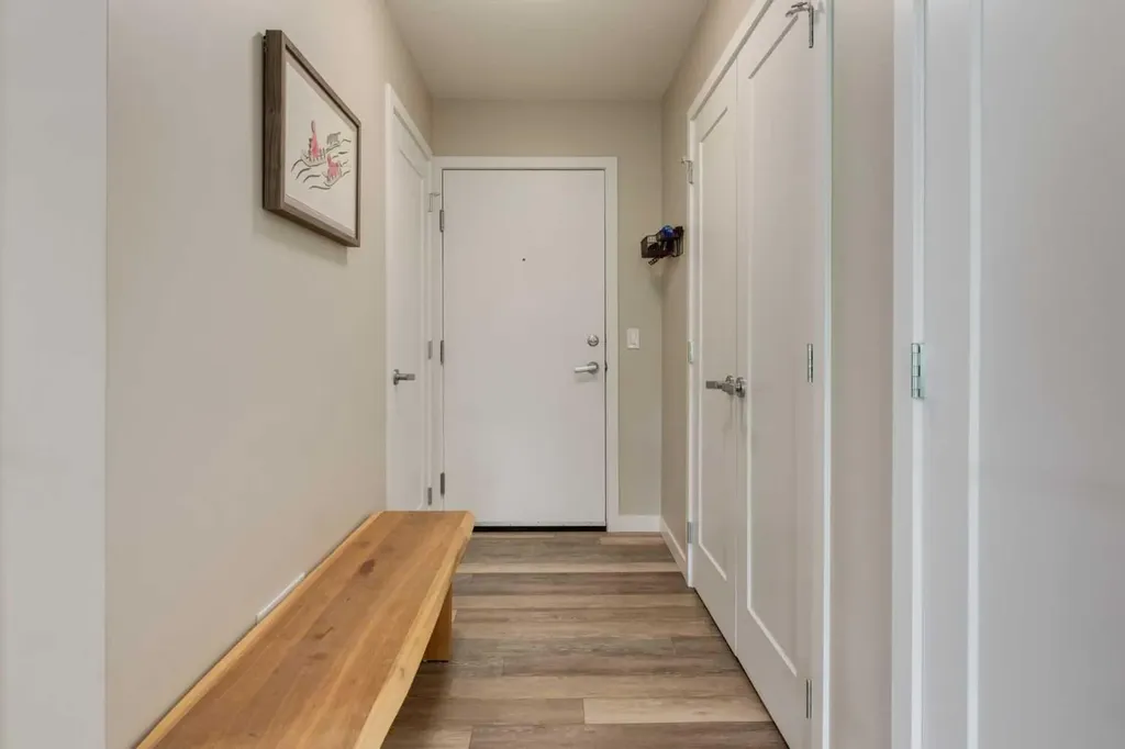 8530 8a Avenue SW Calgary AB T3H 6A7
