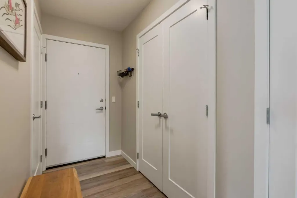 8530 8a Avenue SW Calgary AB T3H 6A7