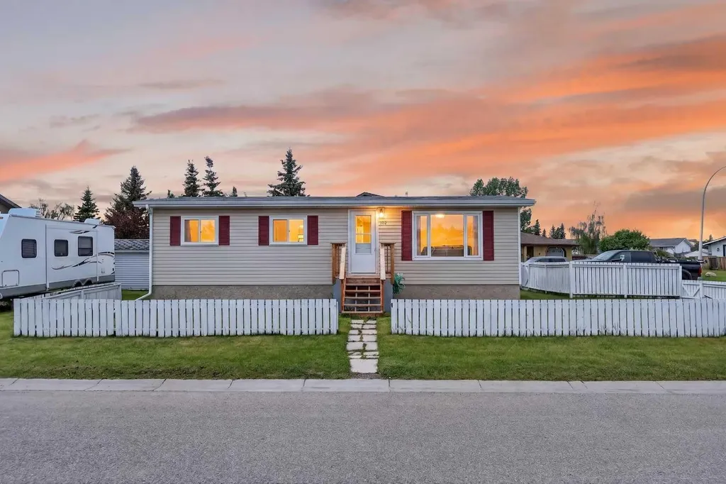 102 Southridge Place Didsbury AB T0M0W0