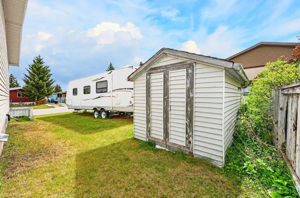 102 Southridge Place Didsbury AB T0M0W0