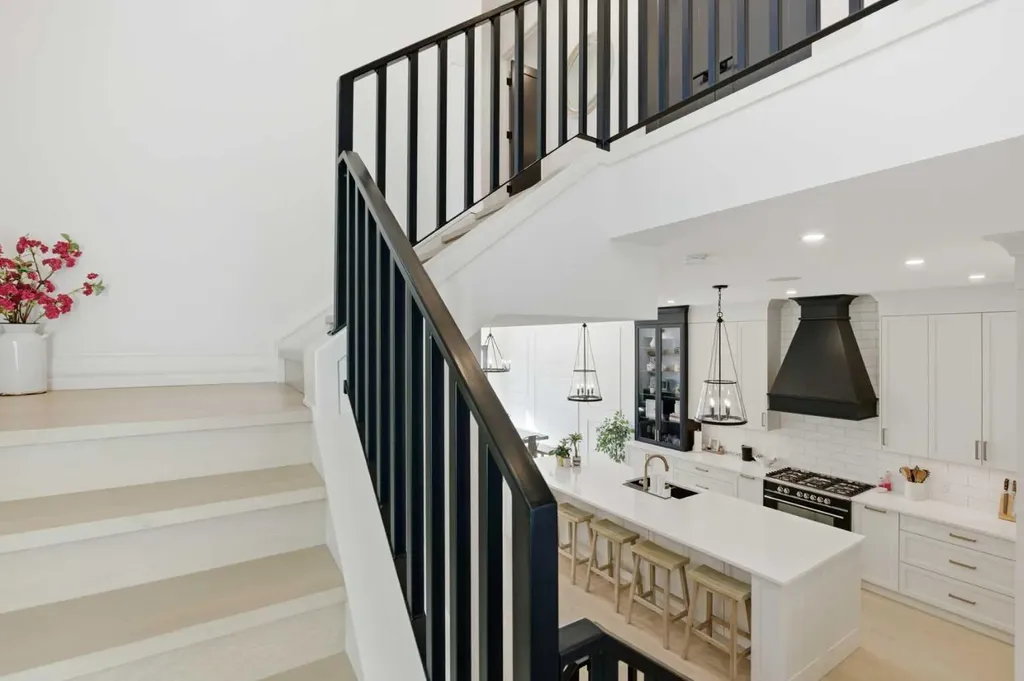625 16 Street NW Calgary AB T2N 2C2