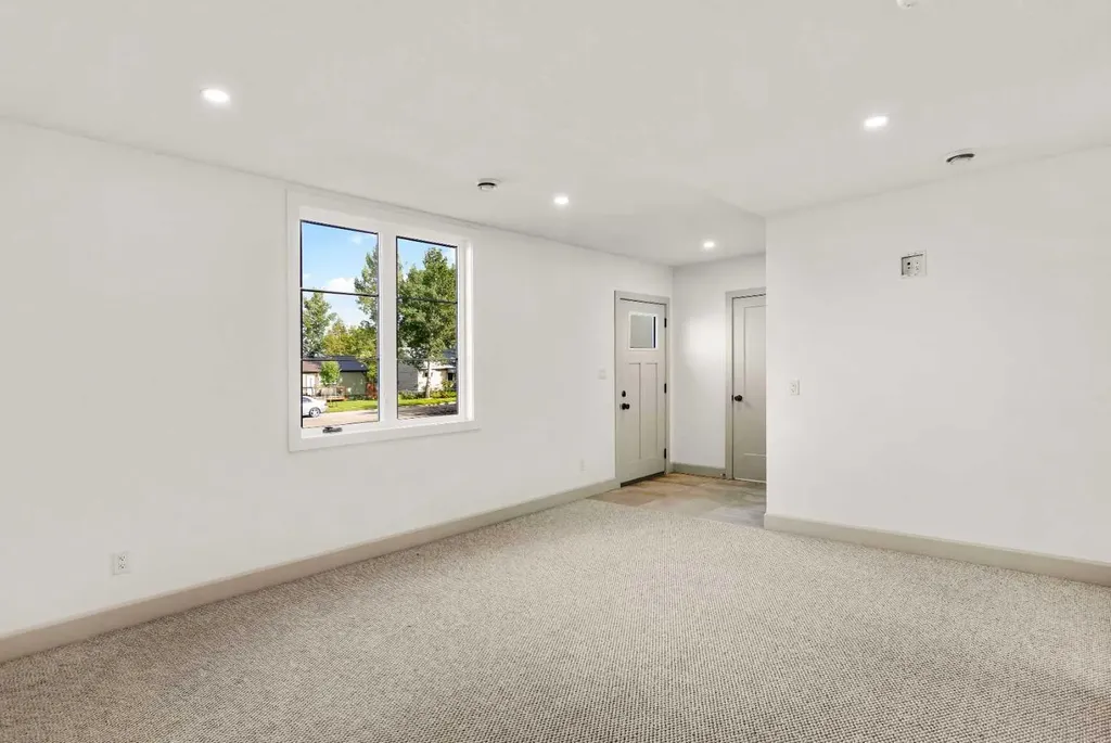 5030 48 Street Rocky Mountain House AB T4T 1C1