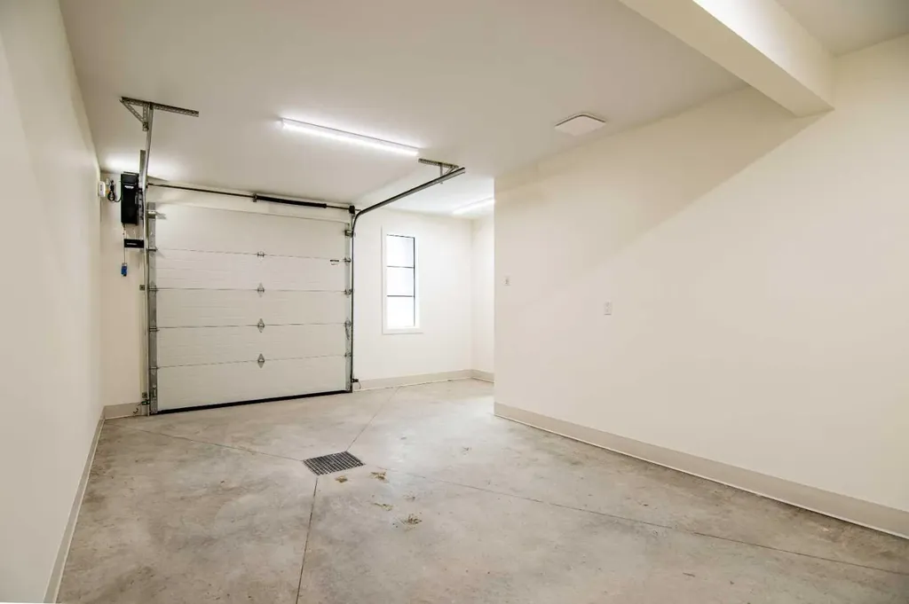 5030 48 Street Rocky Mountain House AB T4T 1C1
