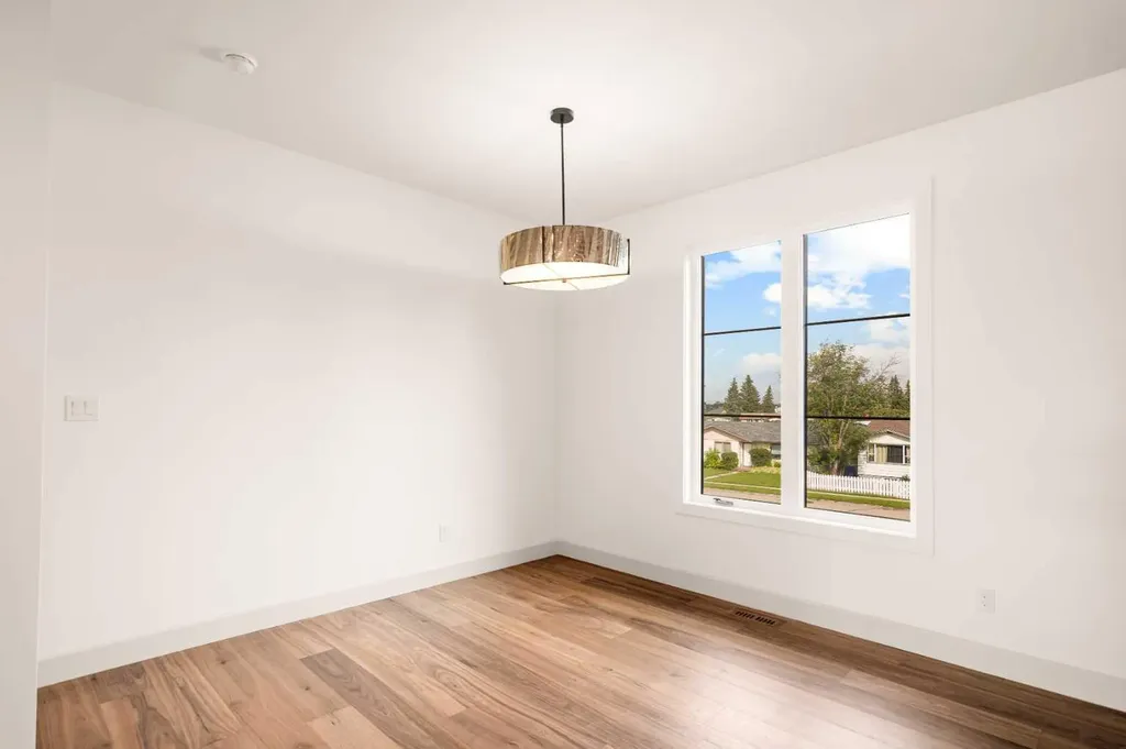 5030 48 Street Rocky Mountain House AB T4T 1C1
