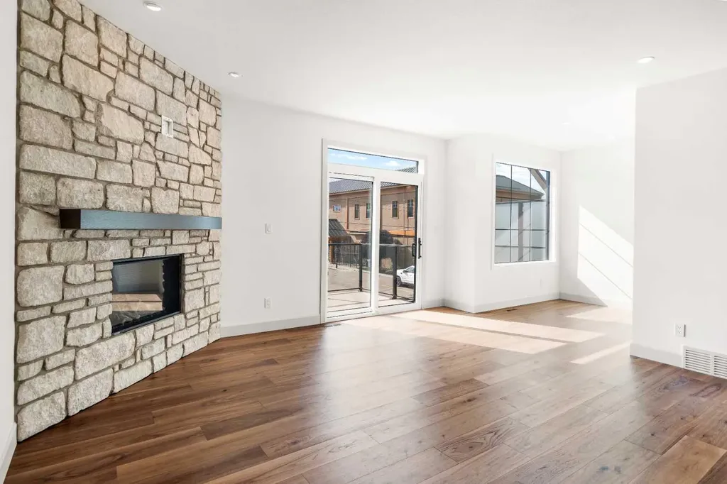 5030 48 Street Rocky Mountain House AB T4T 1C1