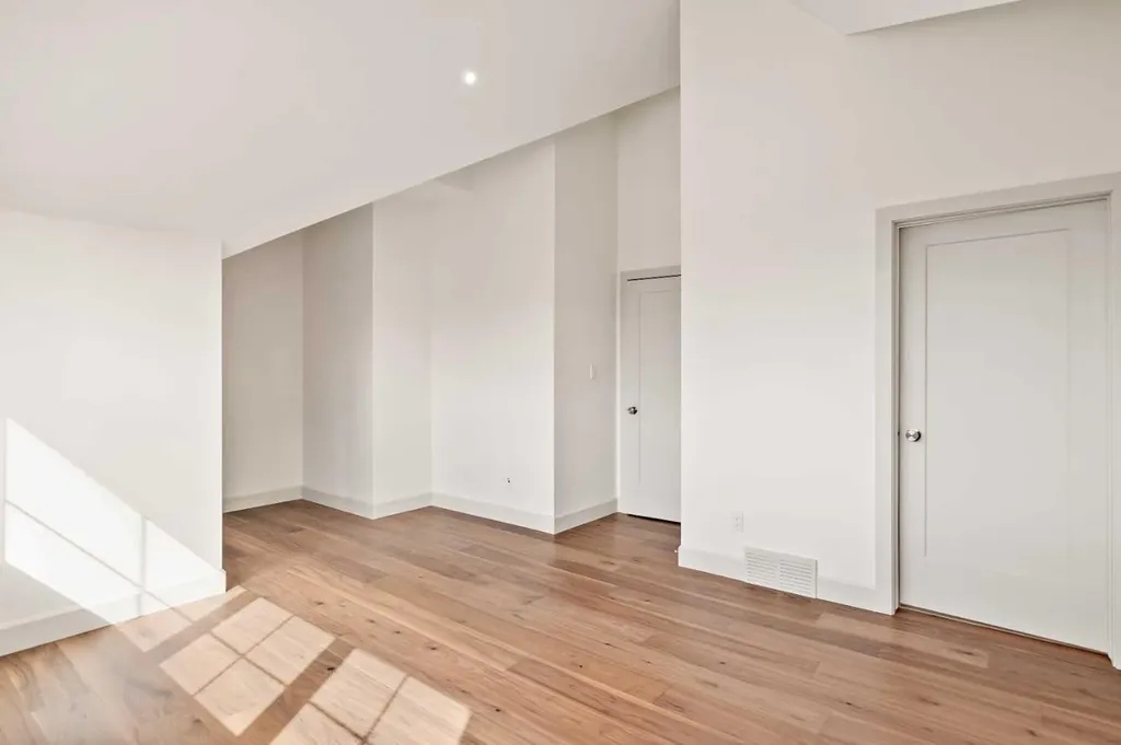 5030 48 Street Rocky Mountain House AB T4T 1C1