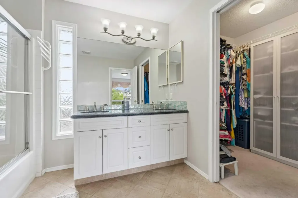 191 Edgebrook Rise NW Calgary AB T3A 5J6