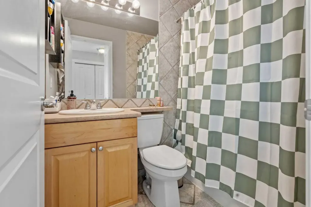 1411 7 Street SW Calgary AB T2R 1A6