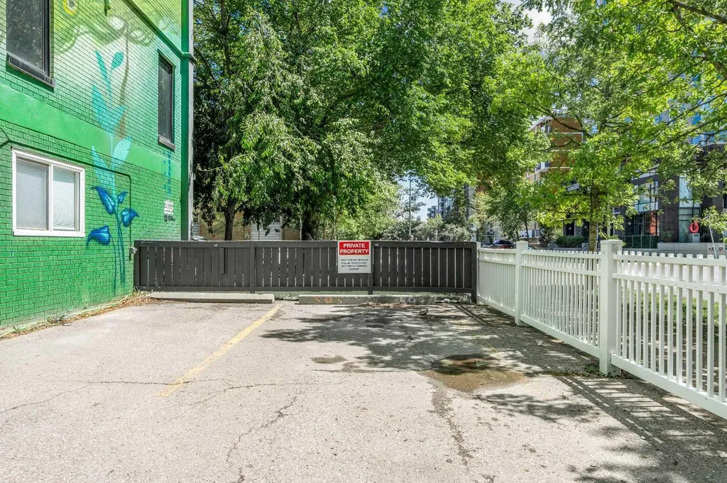 1411 7 Street SW Calgary AB T2R 1A6