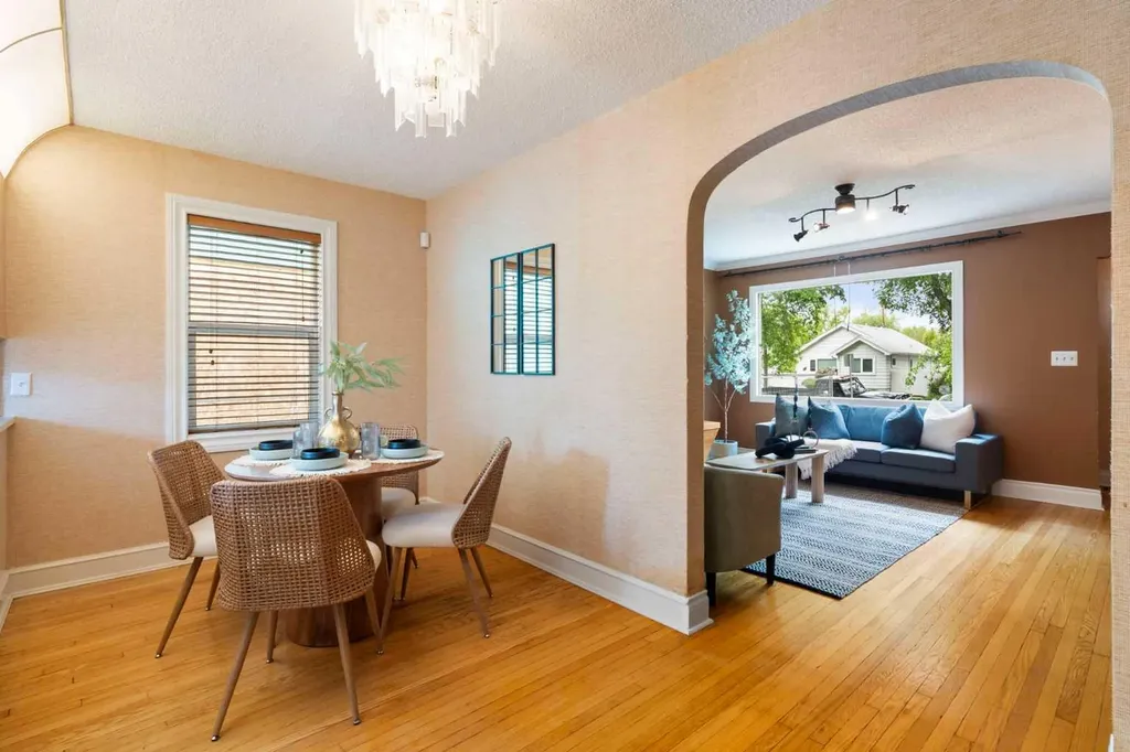 229 11 Avenue NE Calgary AB T2E0Y9