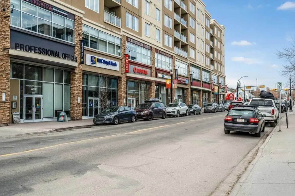 2015 36 Avenue SW Calgary AB T2T 2G8