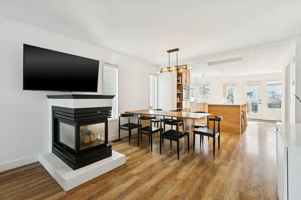 2015 36 Avenue SW Calgary AB T2T 2G8