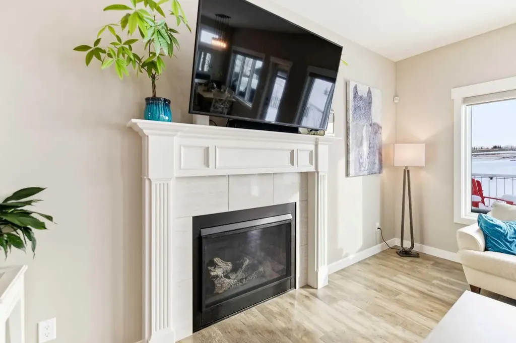 19 Vanveller Way Sylvan Lake AB T4S 0M4