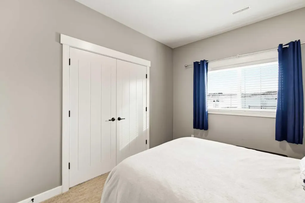 19 Vanveller Way Sylvan Lake AB T4S 0M4