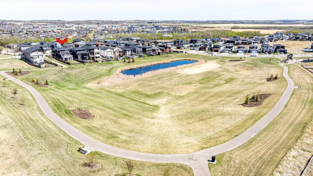 19 Vanveller Way Sylvan Lake AB T4S 0M4