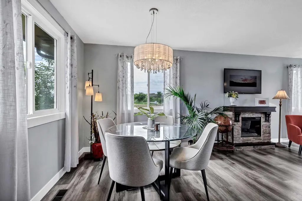 103 Pinter Road Drumheller AB T0J0Y0