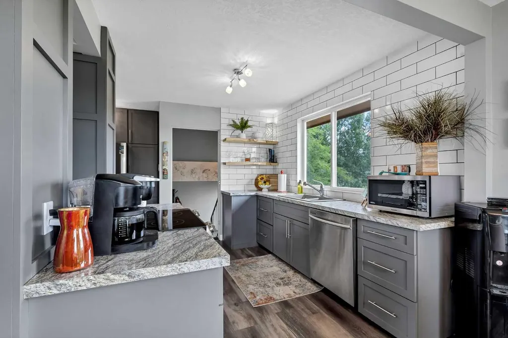 103 Pinter Road Drumheller AB T0J0Y0