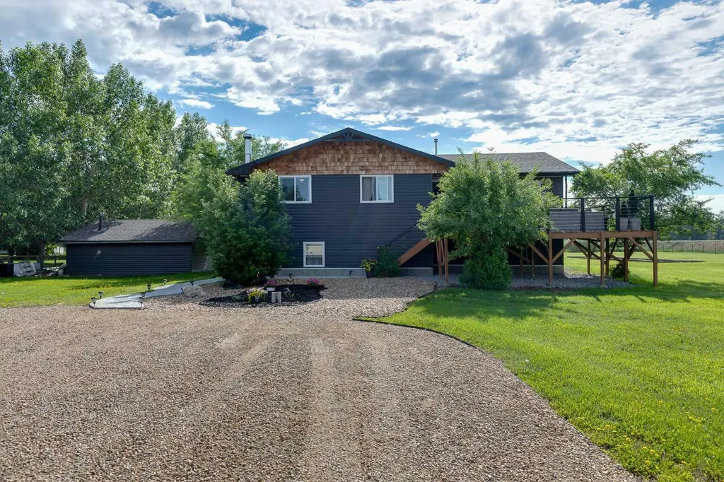 103 Pinter Road Drumheller AB T0J0Y0