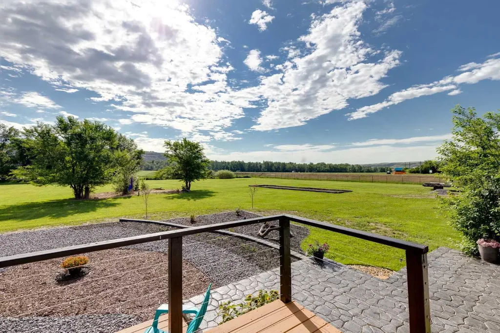 103 Pinter Road Drumheller AB T0J0Y0