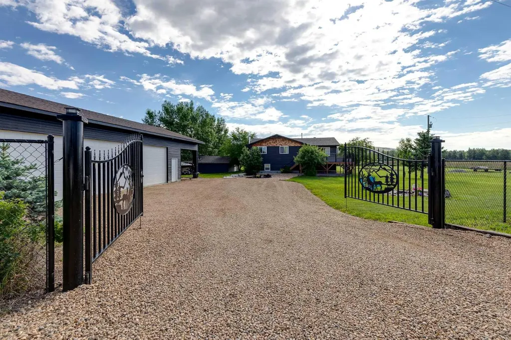 103 Pinter Road Drumheller AB T0J0Y0