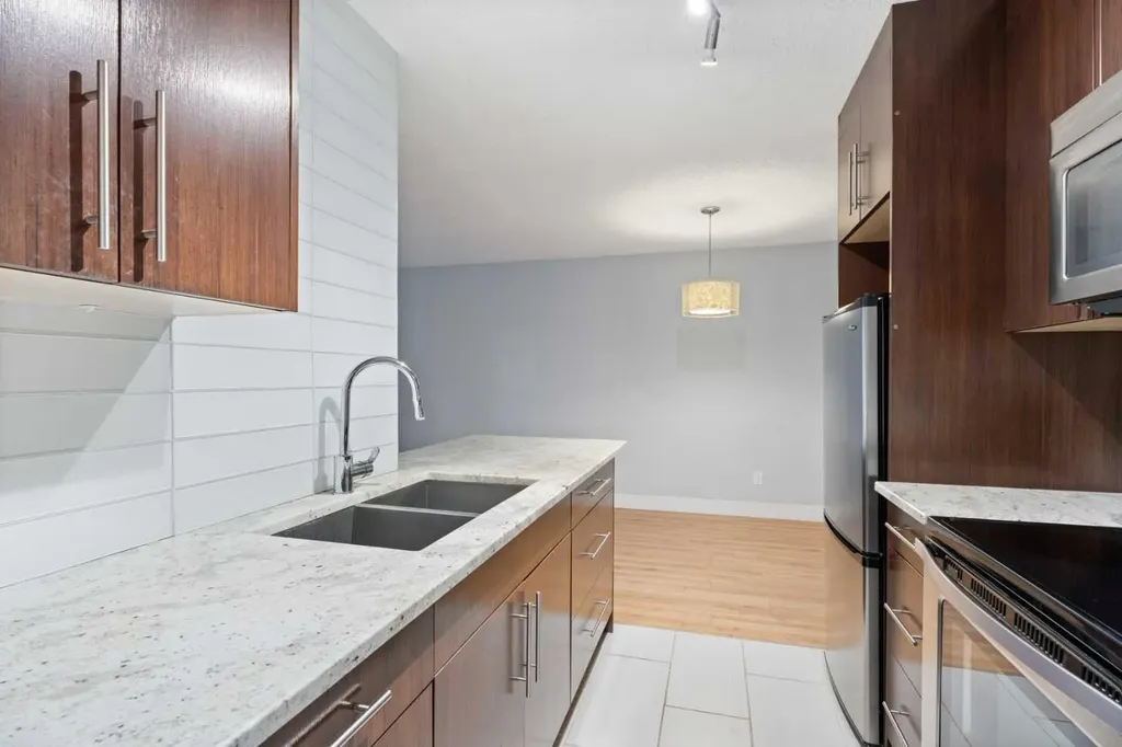 819 4a Street NE Calgary AB T2E 3W3