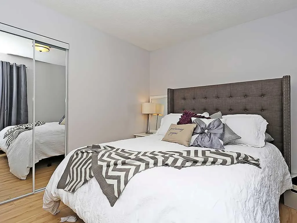 819 4a Street NE Calgary AB T2E 3W3