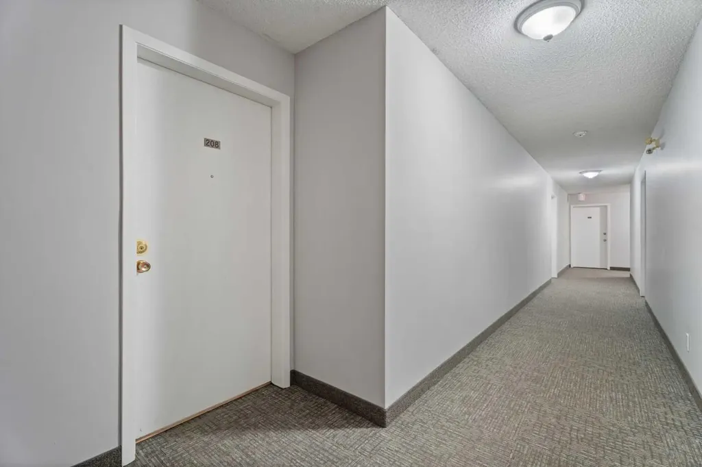 819 4a Street NE Calgary AB T2E 3W3