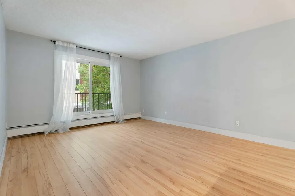 819 4a Street NE Calgary AB T2E 3W3