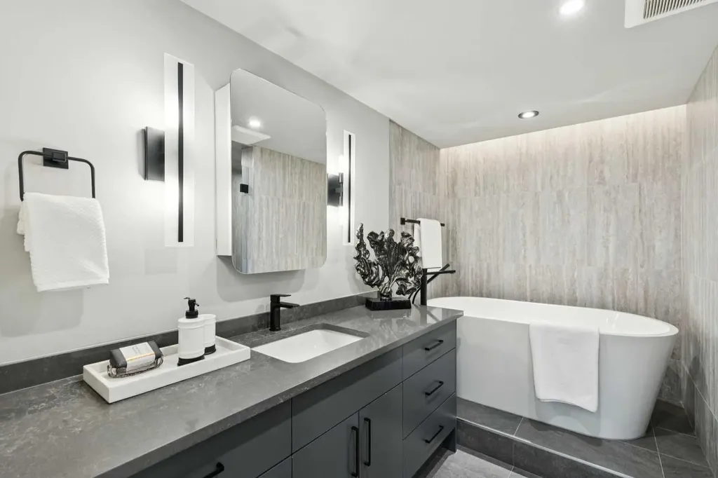 318 26 Avenue SW Calgary AB T2S 2T9
