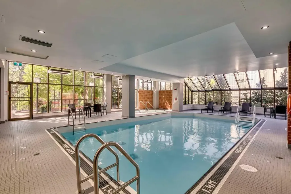 318 26 Avenue SW Calgary AB T2S 2T9
