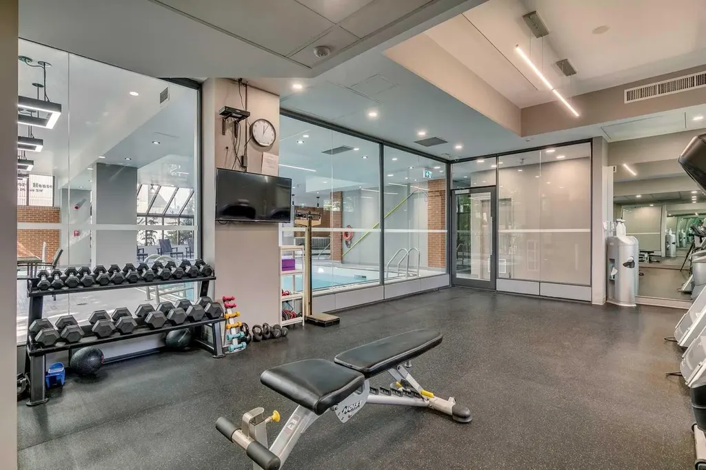 318 26 Avenue SW Calgary AB T2S 2T9