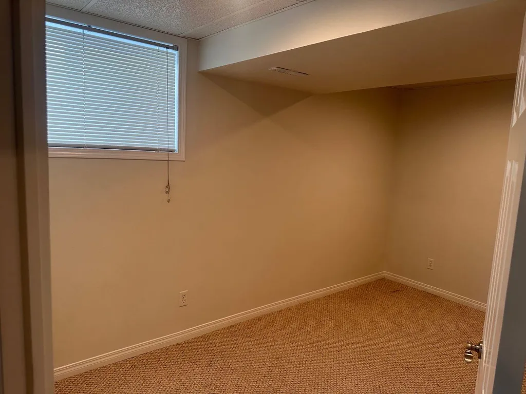 78 Crystal Shores Heights Okotoks AB T1S 2K9