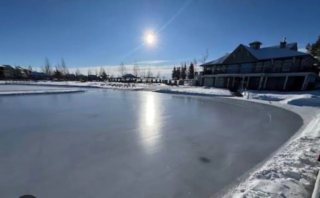 78 Crystal Shores Heights Okotoks AB T1S 2K9