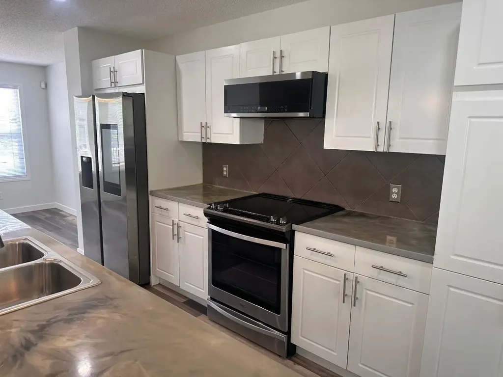 78 Crystal Shores Heights Okotoks AB T1S 2K9