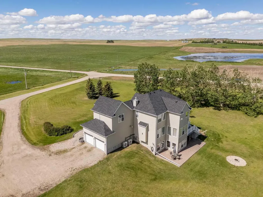 185043A Range Road 235 Rural Vulcan County AB T0L 2B0