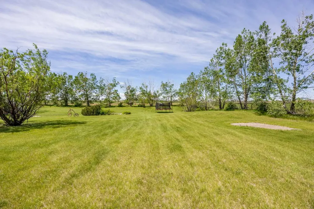 185043A Range Road 235 Rural Vulcan County AB T0L 2B0